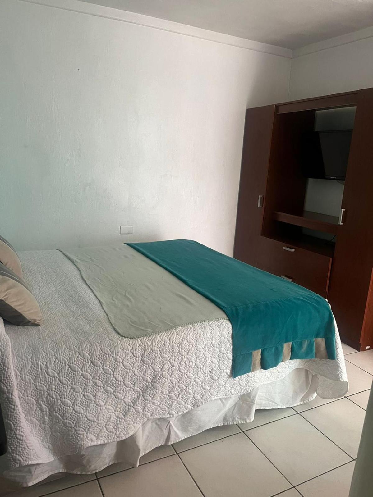Hostal Avenue La Serena Exterior photo