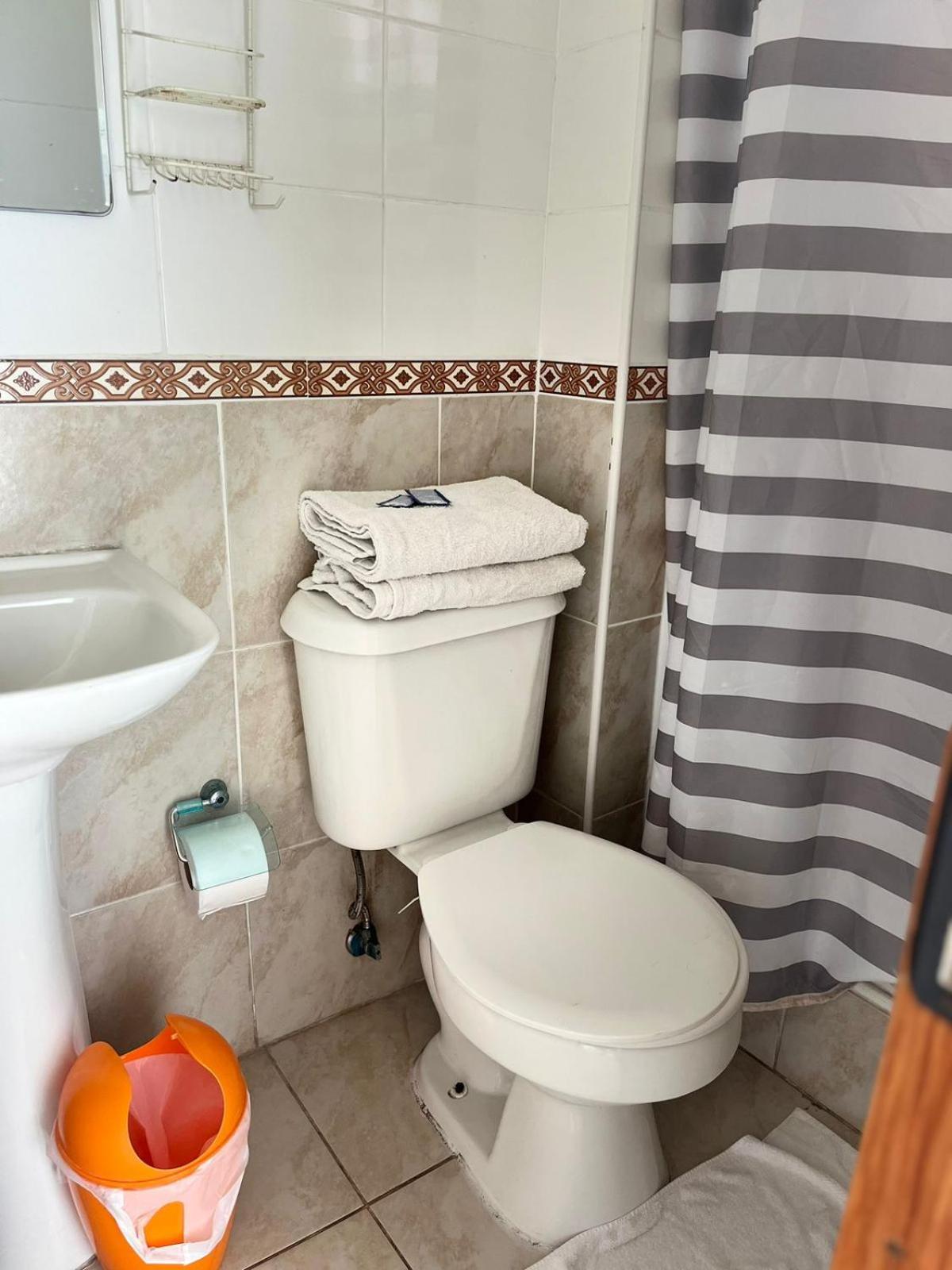 Hostal Avenue La Serena Exterior photo